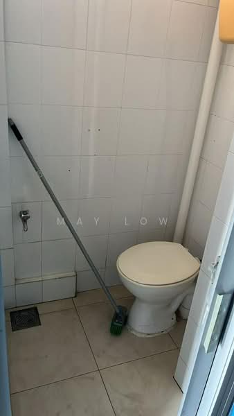 Apartment for Rent at Kekwa - May Low - Bathroom - PropertyGuru.com.my