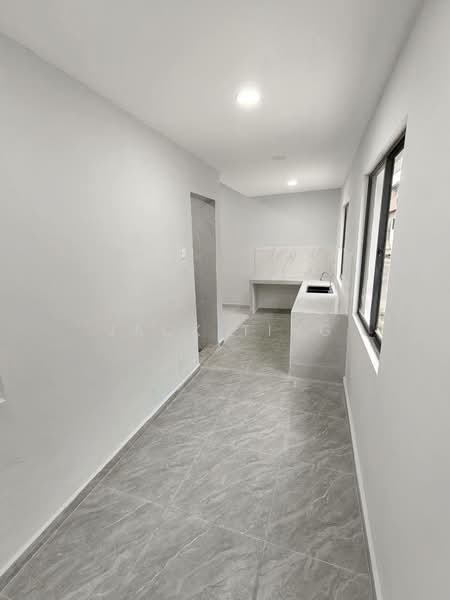 2-storey Terraced House for Sale in Taman Ungku Tun Aminah (Skudai) - Jack Ting - Kitchen - PropertyGuru.com.my