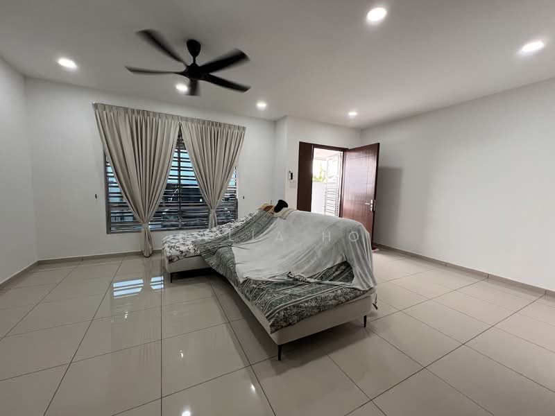 TAMAN IMPIANA untuk Untuk Disewa - RM 4,000 /bulan, Mac 2026 - Living Room - PropertyGuru.com.my