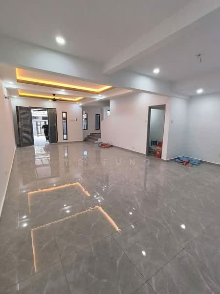 2-storey Terraced House for Sale in Taman Bukit Mutiara (Tebrau) - YC Fung - Living Room - PropertyGuru.com.my