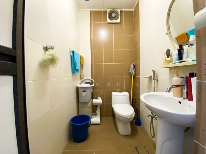 2-storey Terraced House for Sale in Bandar Bukit Tinggi (Klang) - Mohammad Din Majid - Bathroom - PropertyGuru.com.my