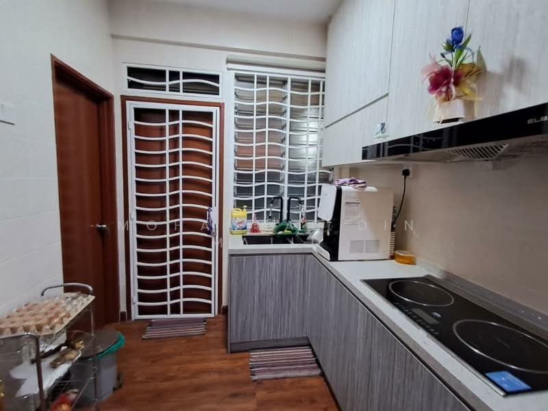 Alam Budiman untuk Untuk Dijual - RM 720,000, Apr 2026 - Kitchen - PropertyGuru.com.my