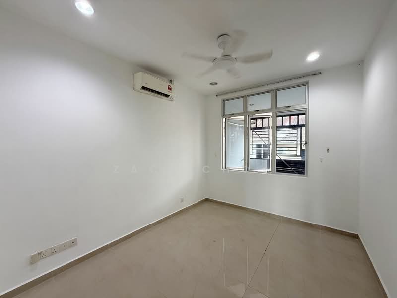2-storey Terraced House for Sale in Ehsan Jaya (Johor Bahru) - Zack Chow - Interior - PropertyGuru.com.my