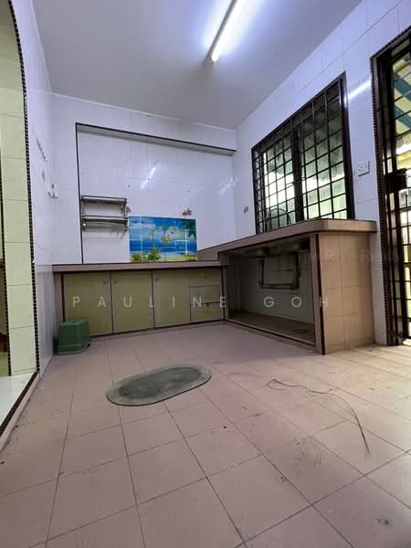 2-storey Terraced House for Sale in Taman Damai Jaya (Skudai) - Pauline Goh - Kitchen - PropertyGuru.com.my