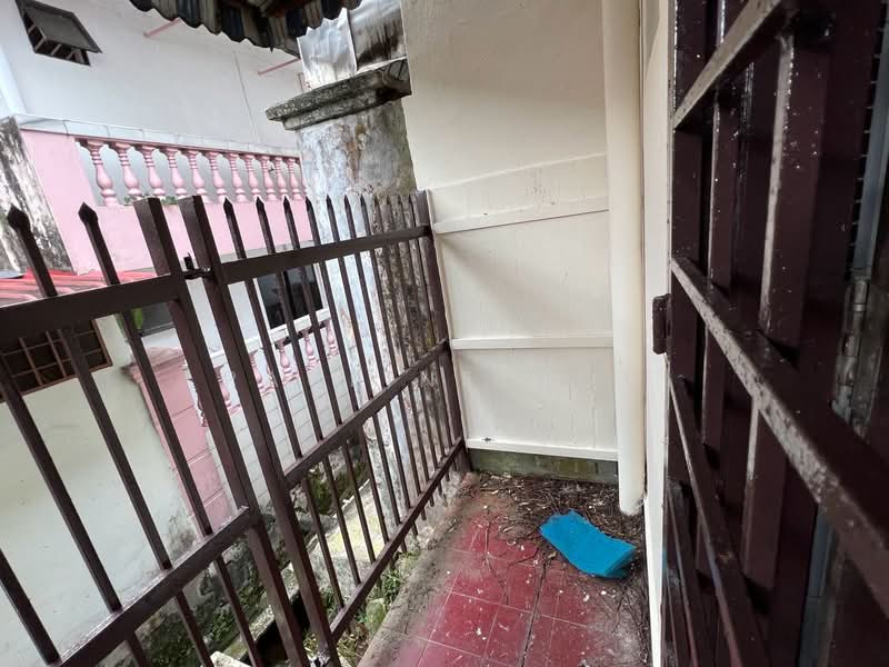 2-storey Terraced House for Sale in Taman Damai Jaya (Skudai) - Pauline Goh - Exterior - PropertyGuru.com.my
