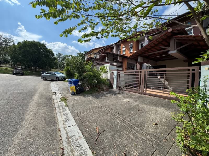 2-storey Terraced House for Sale in Denai Alam (Shah Alam) - Shafika Shahidin - Exterior - PropertyGuru.com.my