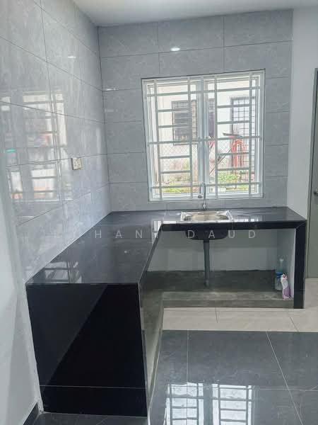 1-storey Terraced House for Sale in Semenyih (Selangor) - Rohani Daud - Kitchen - PropertyGuru.com.my