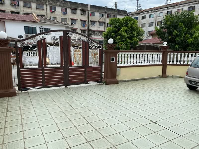 2-storey Terraced House for Sale in Medan Batu Caves (Batu Caves) - John . - Exterior - PropertyGuru.com.my