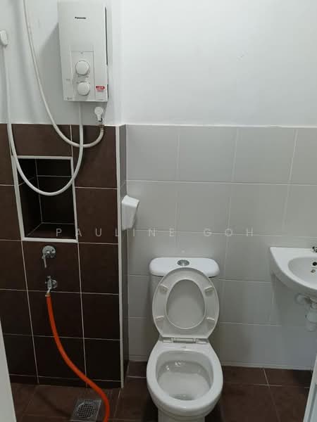 2-storey Terraced House for Rent in Mutiara Rini (Skudai) - Pauline Goh - Bathroom - PropertyGuru.com.my