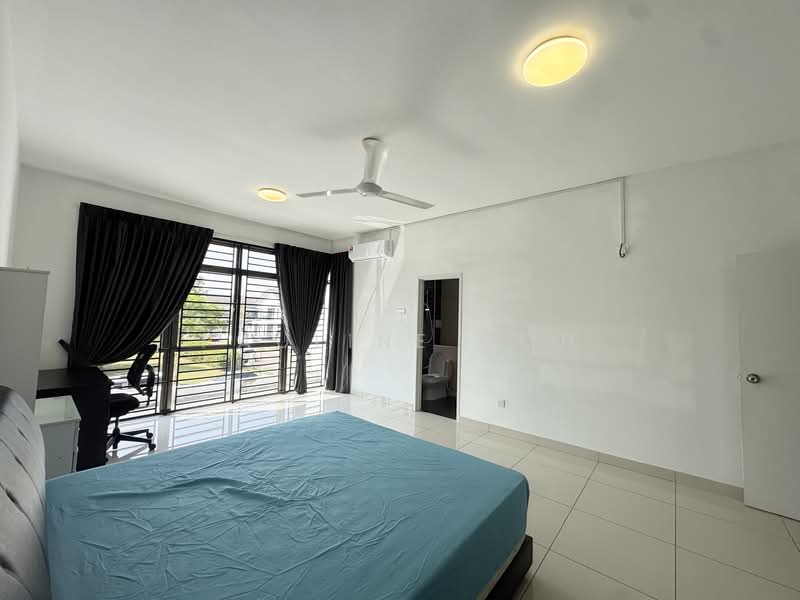 Rumah Teres 2 Tingkat untuk Disewa di Mutiara Rini (Skudai) - Pauline Goh - Bedroom - PropertyGuru.com.my