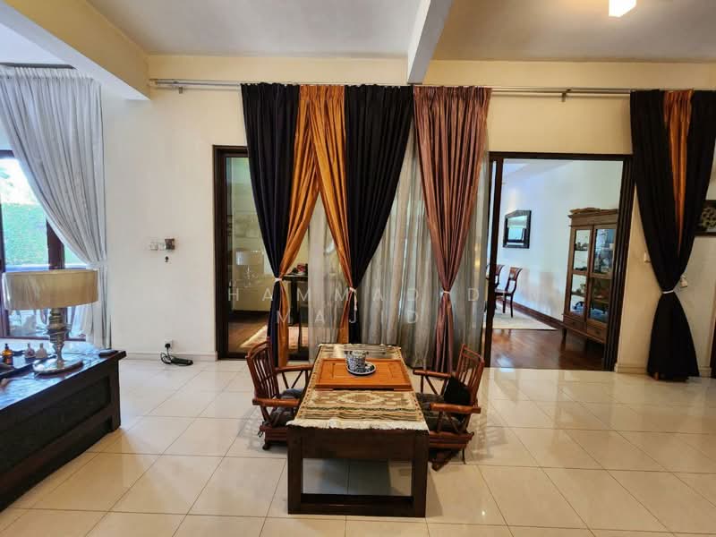2-storey Terraced House for Sale in Bukit Jelutong (Shah Alam) - Mohammad Din Majid - Living Room - PropertyGuru.com.my