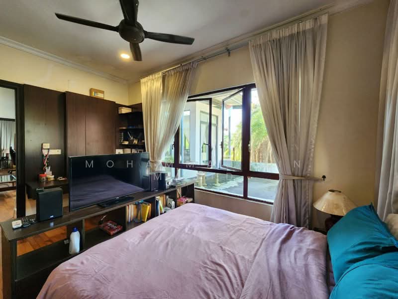 2-storey Terraced House for Sale in Bukit Jelutong (Shah Alam) - Mohammad Din Majid - Bedroom - PropertyGuru.com.my