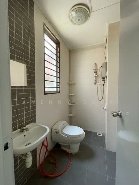Townhouse for Sale in Petaling Jaya (Selangor) - Amenny Chua - Bathroom - PropertyGuru.com.my