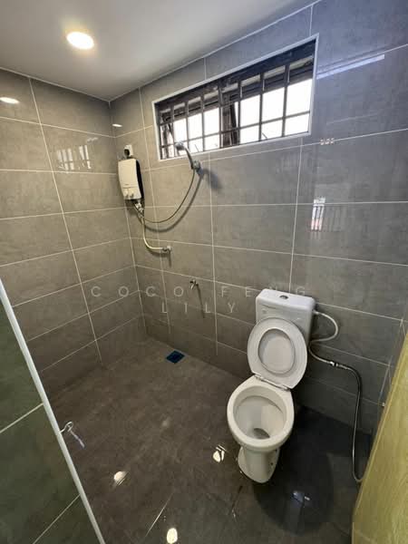 2-storey Terraced House for Sale in Taman Mount Austin (Tebrau) - Coco Feng Lily - Bathroom - PropertyGuru.com.my