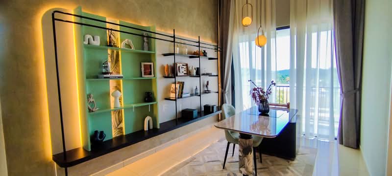 Seremban 2 Storey Show House Corner / End Lot Option with Fully Furnished Bandar Enstek Labu Sepang untuk Untuk Dijual - RM 467,000, Apr 2026 - Dining Room - PropertyGuru.com.my