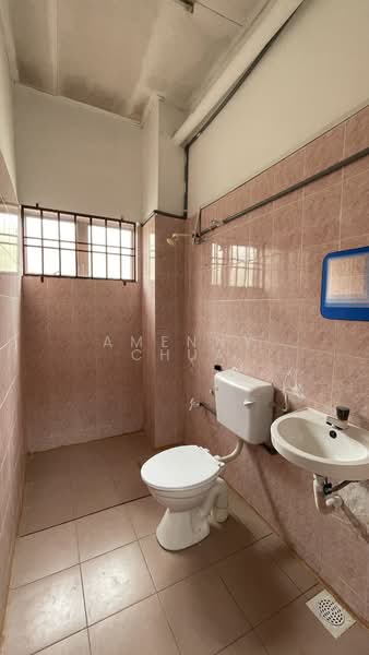 Rumah Teres 2 Tingkat untuk Disewa di Taman Sejati (Klang) - Amenny Chua - Bathroom - PropertyGuru.com.my