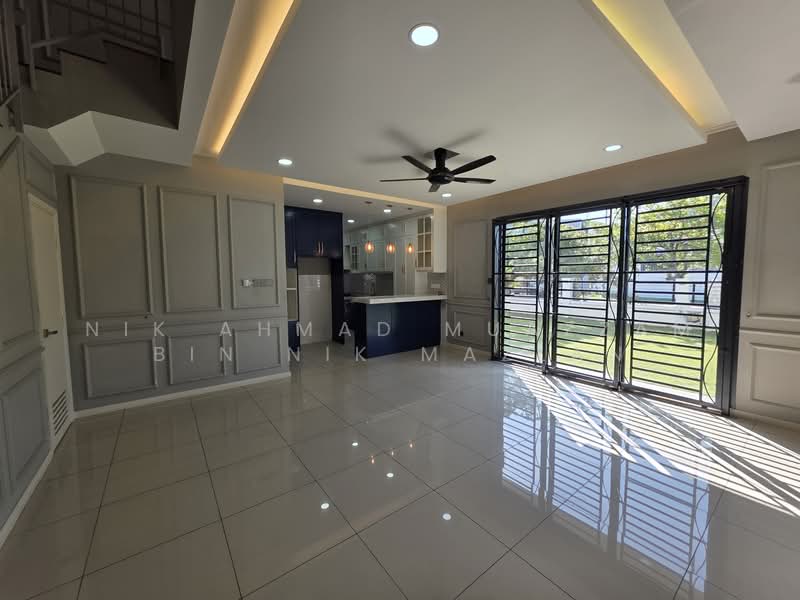 2-storey Terraced House for Rent in U12, Taman Cahaya Alam (Shah Alam) - Nik Ahmad Muazzam Bin Nik Mazlan - Living Room - PropertyGuru.com.my