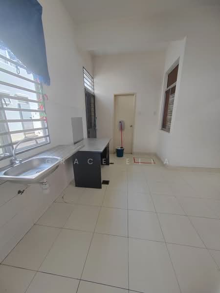 2-storey Terraced House for Rent in Johor Bahru (Johor) - Grace Ella - Kitchen - PropertyGuru.com.my