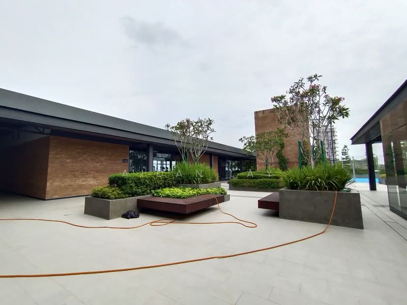 Gudang untuk Dijual di Taman Sains Selangor (Kota Damansara) - Aidan Lay - Roof - PropertyGuru.com.my