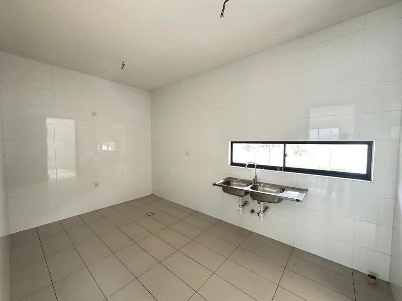 Bungalow House for Sale in Jade Hills (Kajang) - Hei Kar Jun - Kitchen - PropertyGuru.com.my