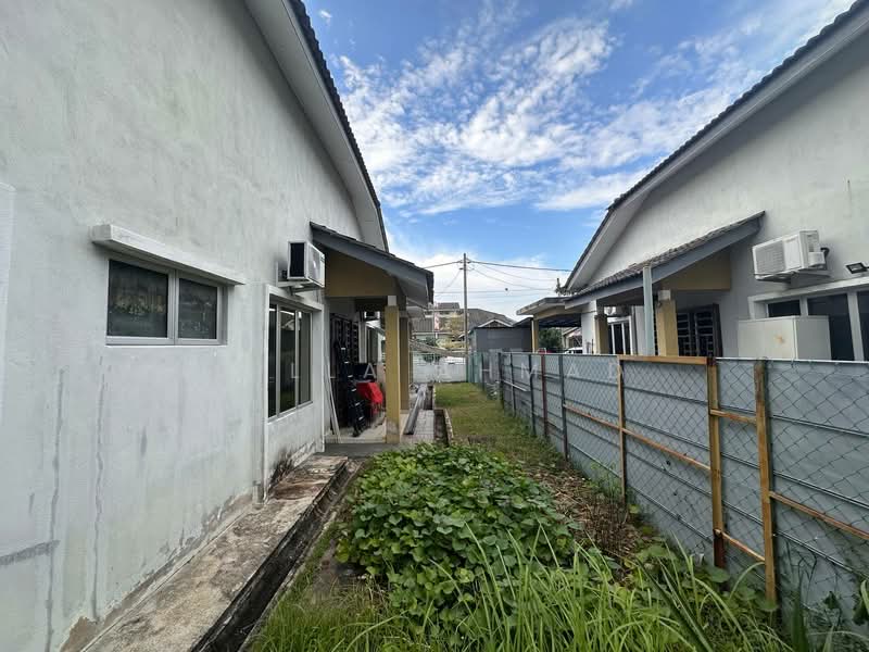 Semi-Detached House for Sale in Taman Indah Puteri (Sepang) - Zilla Ahmad - Exterior - PropertyGuru.com.my