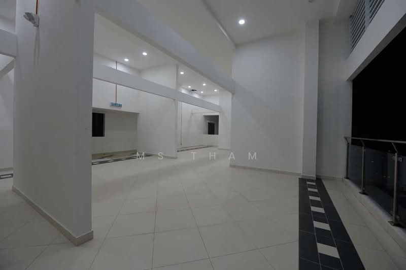 Service Residence for Rent at D'Ambience Residences (Pangsapuri Ikatan Flora) - Ms Tham - Corridor - PropertyGuru.com.my