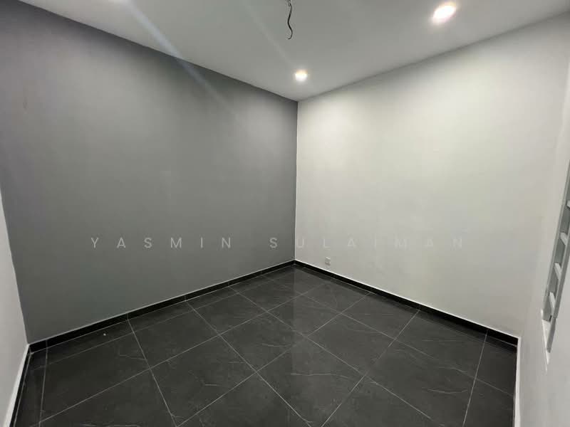 For Sale - RENOVATED Single Storey Terrace Bandar Teknologi Kajang