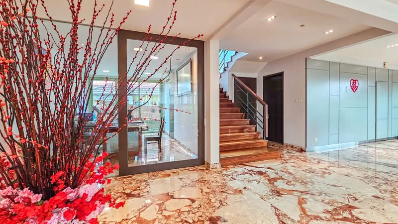 Bungalow for Sale in Usj 5 (Subang Jaya) - Khor JS - Entrance - PropertyGuru.com.my