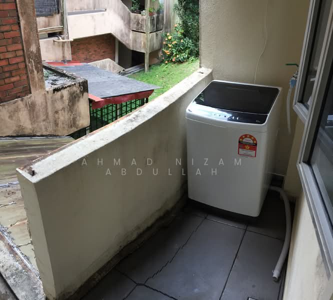 Bangsar Indah untuk Untuk Disewa - RM 2,500 /bulan, Mac 2026 - Balcony - PropertyGuru.com.my