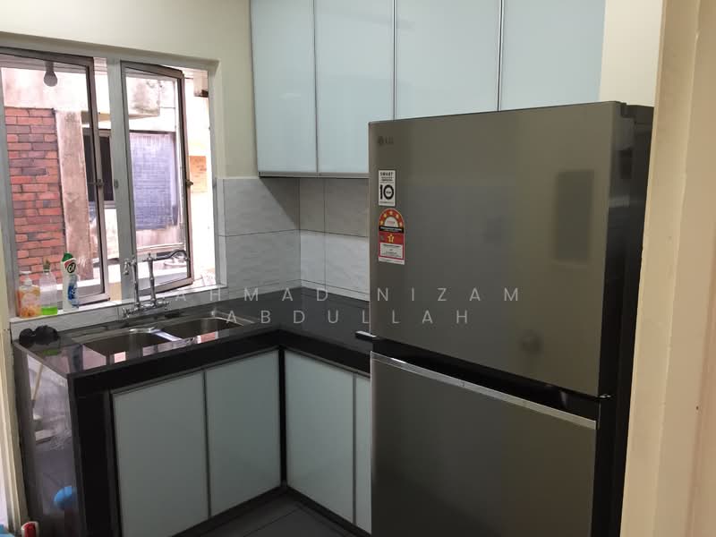 Bangsar Indah untuk Untuk Disewa - RM 2,500 /bulan, Mac 2026 - Kitchen - PropertyGuru.com.my