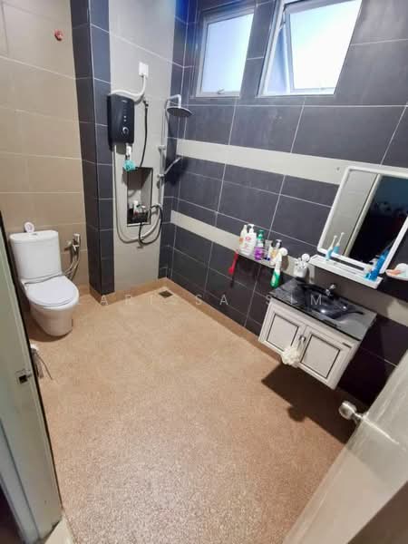 Taman Pulai Hijauan untuk Untuk Dijual - RM 668,000, Apr 2026 - Bathroom - PropertyGuru.com.my