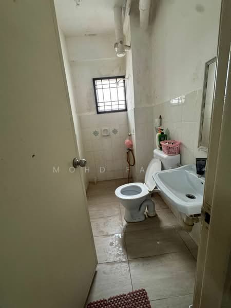 Apartment for Sale at Vista Seri Alam - Mohd Faez - Bathroom - PropertyGuru.com.my