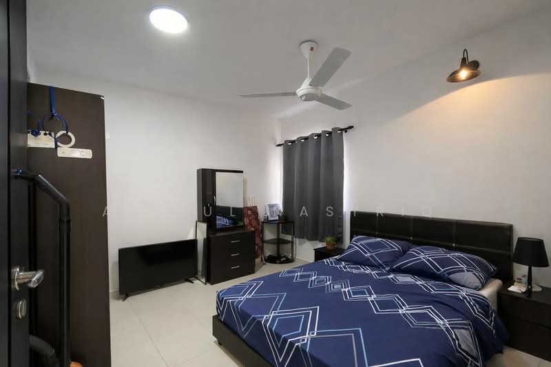 Apartment for Sale at De Bayu Apartment - Amirul Nasyriq - Bedroom - PropertyGuru.com.my
