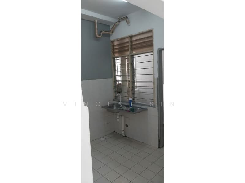 Apartment for Rent at Pangsapuri Lagoon Perdana - Vincent Sin - Interior - PropertyGuru.com.my