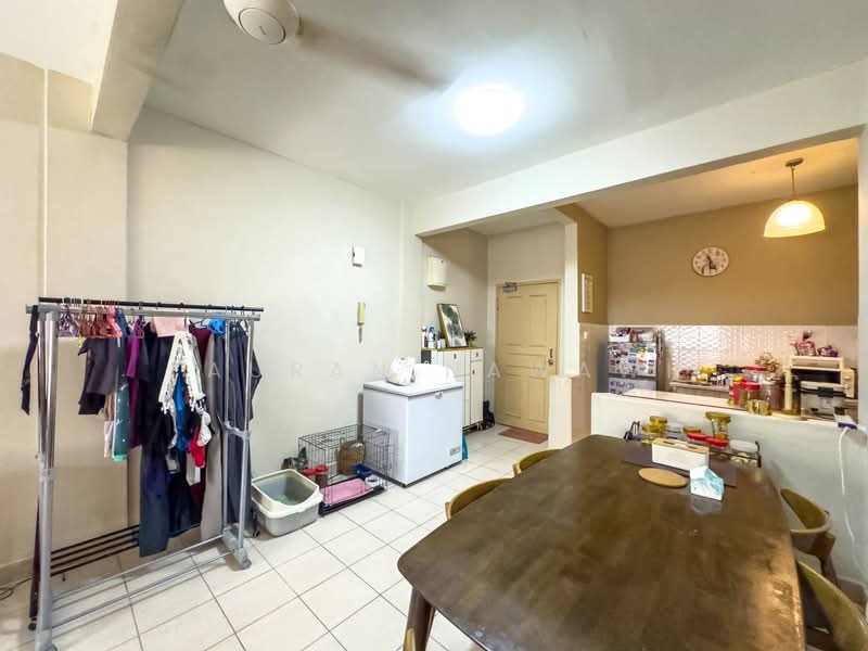 Condominium for Sale at D'Rimba - Fauran Nawawi - Dining Room - PropertyGuru.com.my
