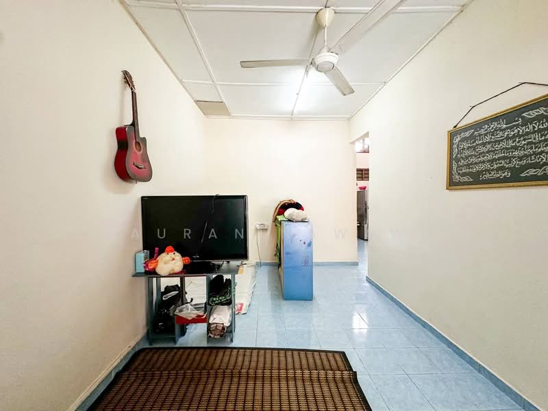 1-storey Terraced House for Sale in Taman Bukit Kuchai (Bandar Kinrara) - Fauran Nawawi - PropertyGuru.com.my