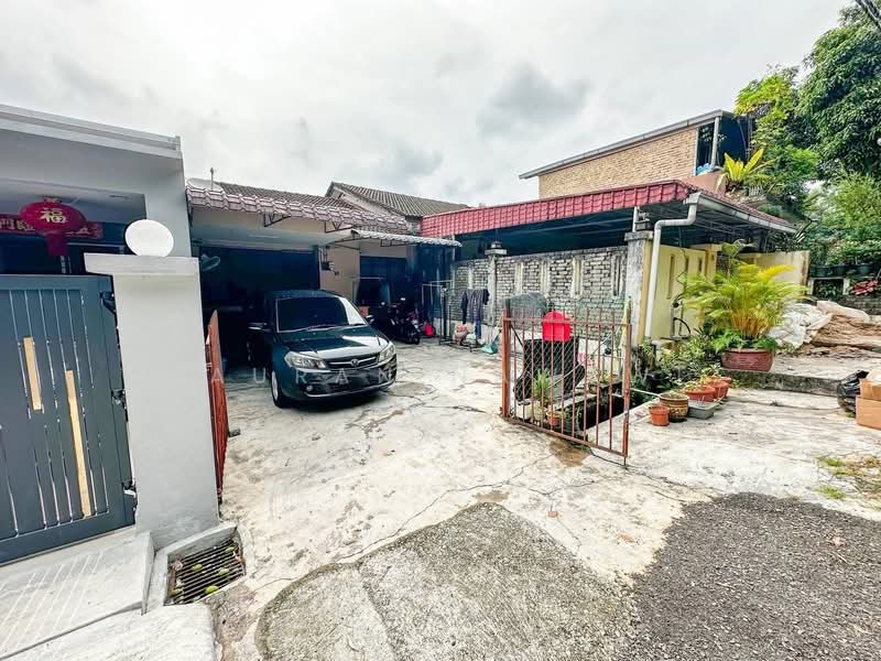 1-storey Terraced House for Sale in Taman Bukit Kuchai (Bandar Kinrara) - Fauran Nawawi - PropertyGuru.com.my