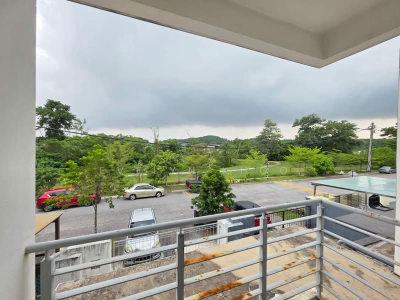 2-storey Terraced House for Rent in Rawang (Selangor) - Evelyn Khoo - Balcony - PropertyGuru.com.my