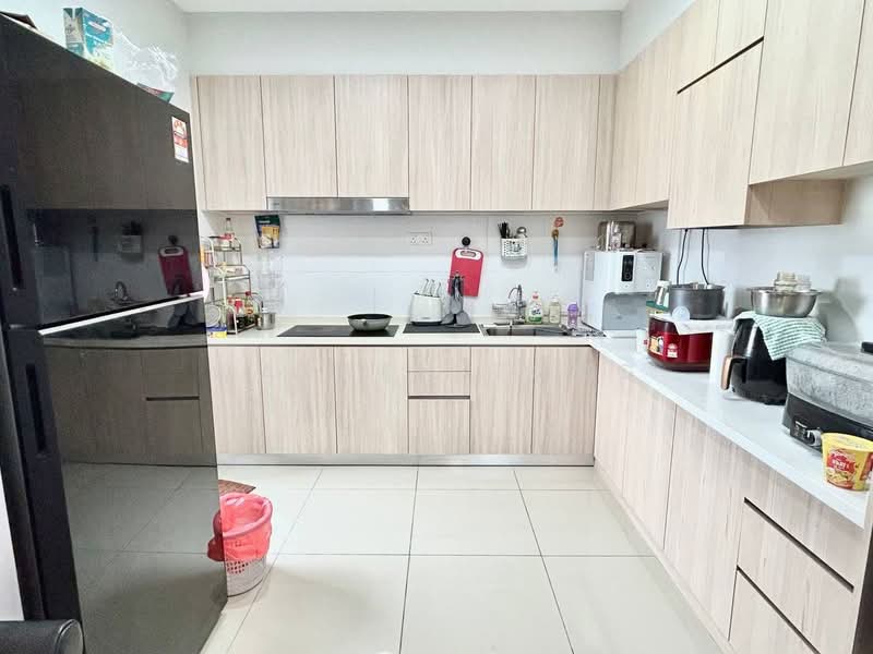 Service Residence for Sale at Veranda Residence - Warren Tong - Kitchen - PropertyGuru.com.my