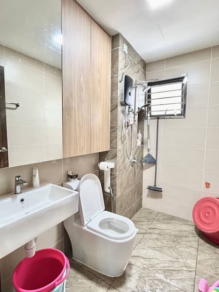 Service Residence for Sale at Veranda Residence - Warren Tong - Bathroom - PropertyGuru.com.my