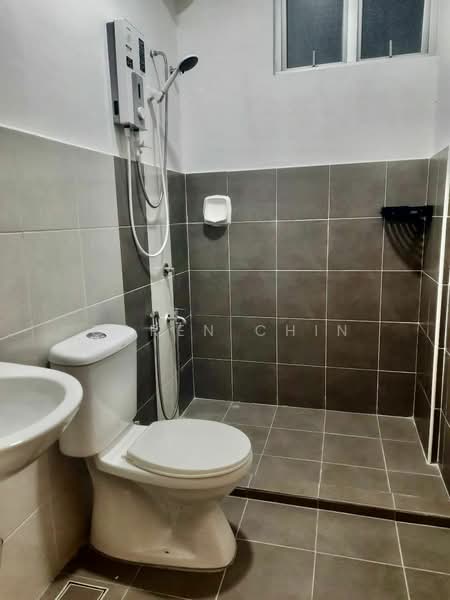 Pangsapuri untuk Disewa di Senibong Indah - Caren Chin - Bathroom - PropertyGuru.com.my