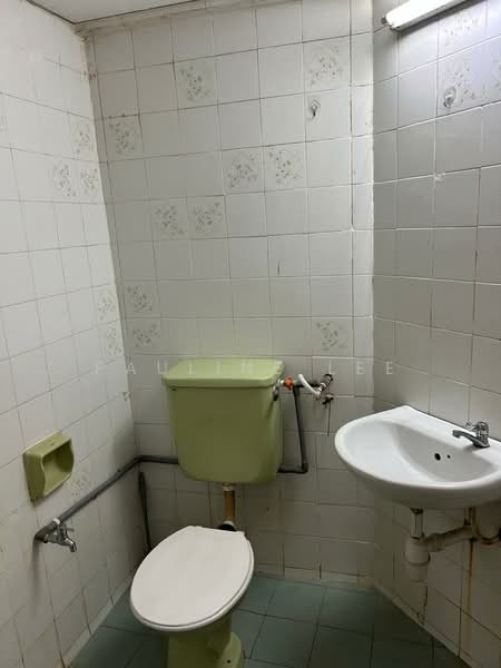 Condominium for Sale at Palm Court Condominium - Pauline Lee - Bathroom - PropertyGuru.com.my