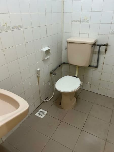 Condominium for Sale at Palm Court Condominium - Pauline Lee - Bathroom - PropertyGuru.com.my