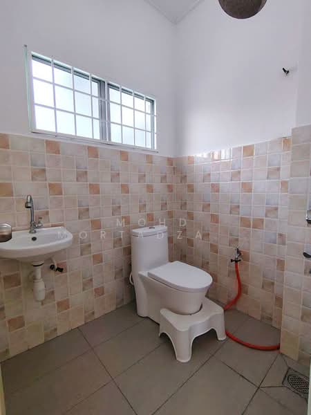 Rumah Teres 2 Tingkat untuk Dijual di Bandar Baru Bangi (Selangor) - Mohd Mortadza Ahmad - Bathroom - PropertyGuru.com.my