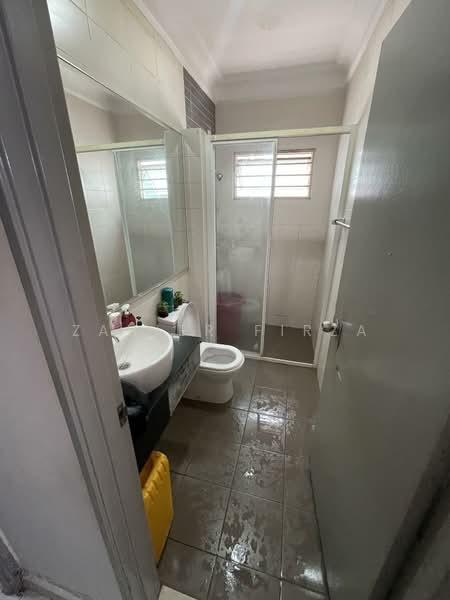 2-storey Terraced House for Sale in Bandar Bukit Raja (Klang) - Zahier Firza - Bathroom - PropertyGuru.com.my