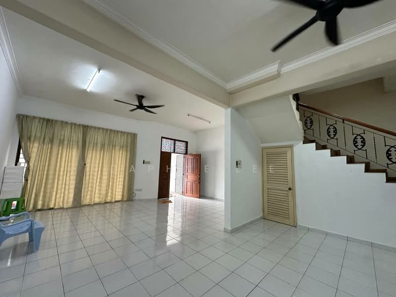 Taman Sentosa untuk Untuk Disewa - RM 2,500 /bulan, Mac 2026 - Living Room - PropertyGuru.com.my