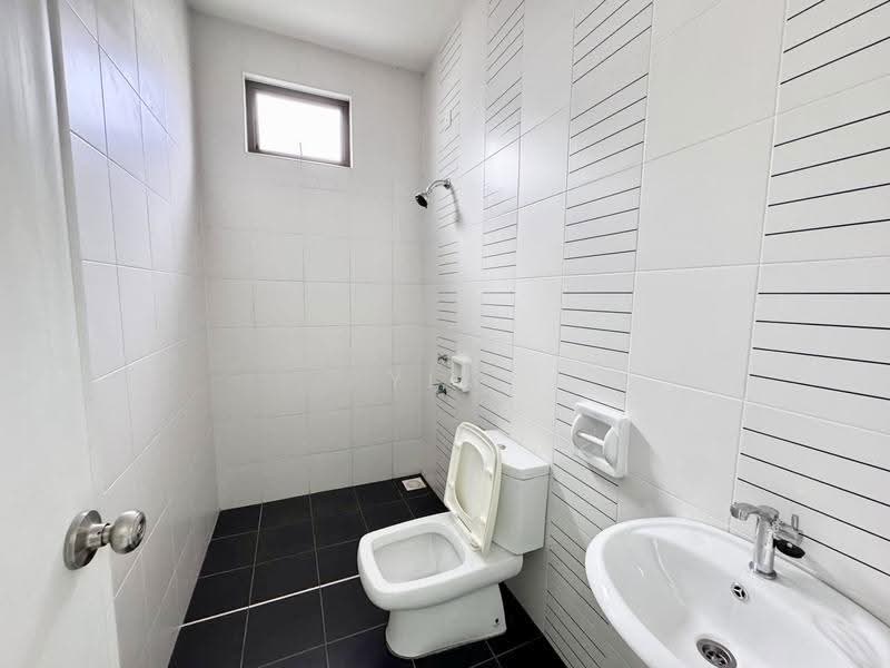 Banglo Pautan untuk Dijual di Bukit Indah (Iskandar Puteri (Nusajaya)) - Yik Tat - Bathroom - PropertyGuru.com.my