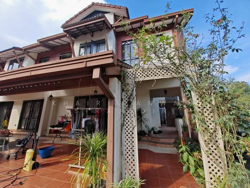 2-storey Terraced House for Sale in Bukit Jelutong (Shah Alam) - Khairil Anwar Sirajudin - Exterior - PropertyGuru.com.my