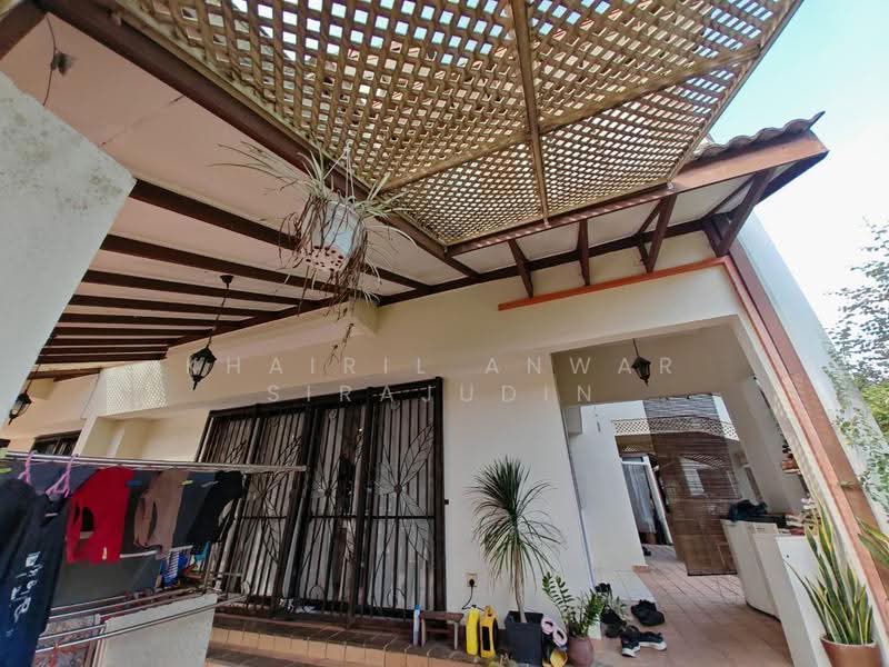 2-storey Terraced House for Sale in Bukit Jelutong (Shah Alam) - Khairil Anwar Sirajudin - Exterior - PropertyGuru.com.my