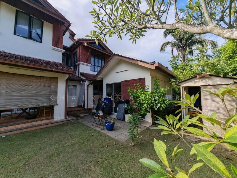 2-storey Terraced House for Sale in Bukit Jelutong (Shah Alam) - Khairil Anwar Sirajudin - Exterior - PropertyGuru.com.my
